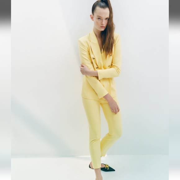 Zara Pants - NWT Zara Button High-waisted Pants, Size M